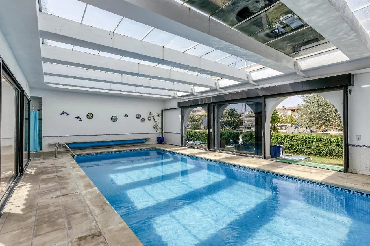 Art- Apartamentos Revilla Tacke H Empuriabrava 0*,  Španělsko