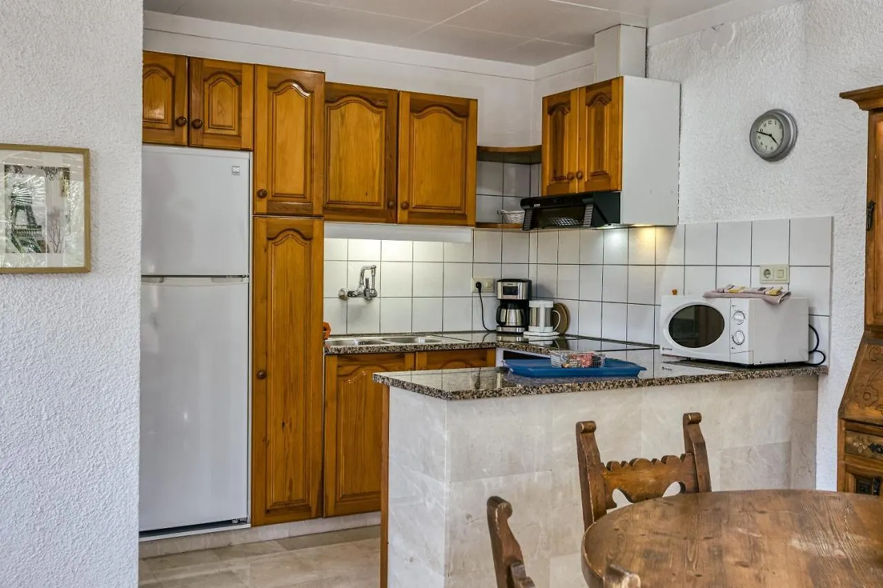 Semesterbostad Art- Apartamentos Revilla Tacke H Empuriabrava